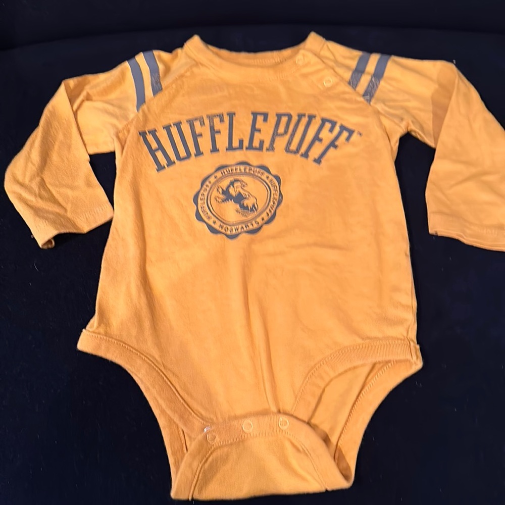 Hufflepuff Harry Potter Onesie Baby Gap 6-12 month